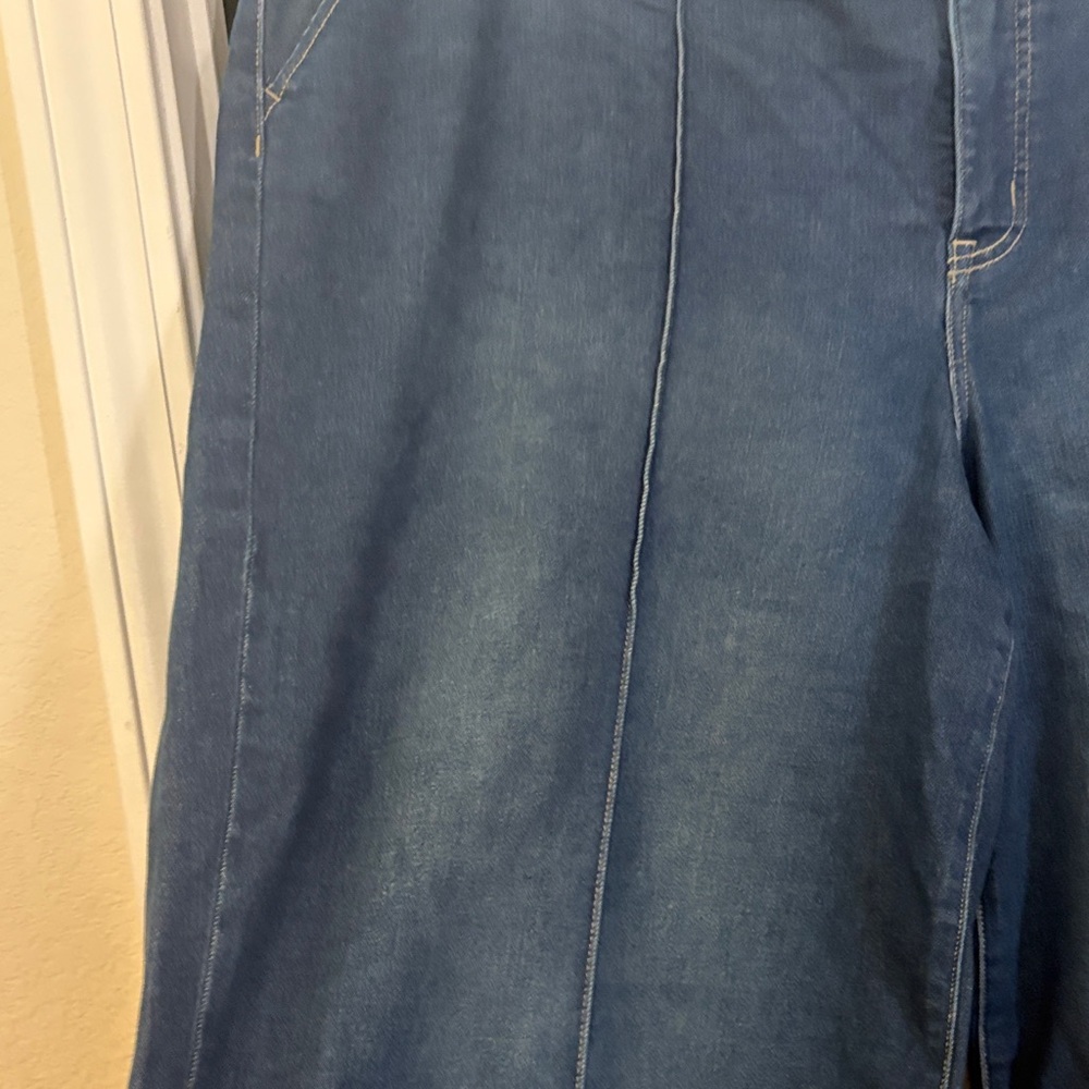 Lane Bryant Dark Blue Denim Gaucho/Crop - Picture 3 of 7